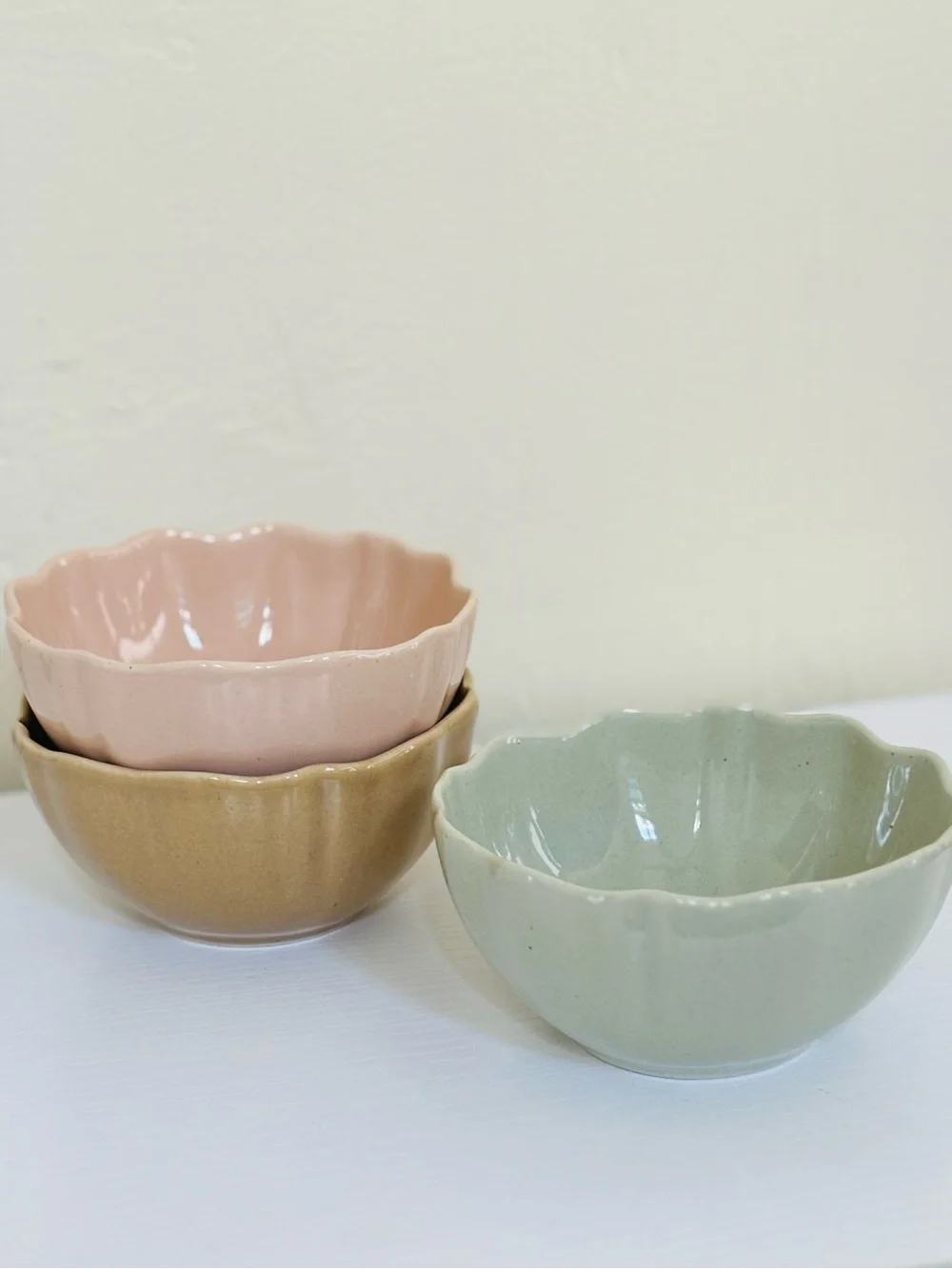 Hearth & Hand with Magnolia 11oz Scalloped Stoneware Dessert Bowls